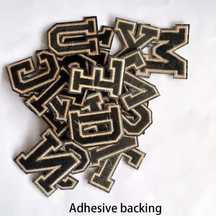 Patchs d'insigne de lettres de l'alphabet anglais A ~ Z, autocollants de broderie d'appliques imprimés léopard pour vêtements, vêtement de nom de bricolage pour enfants et adultes occasions spéciales