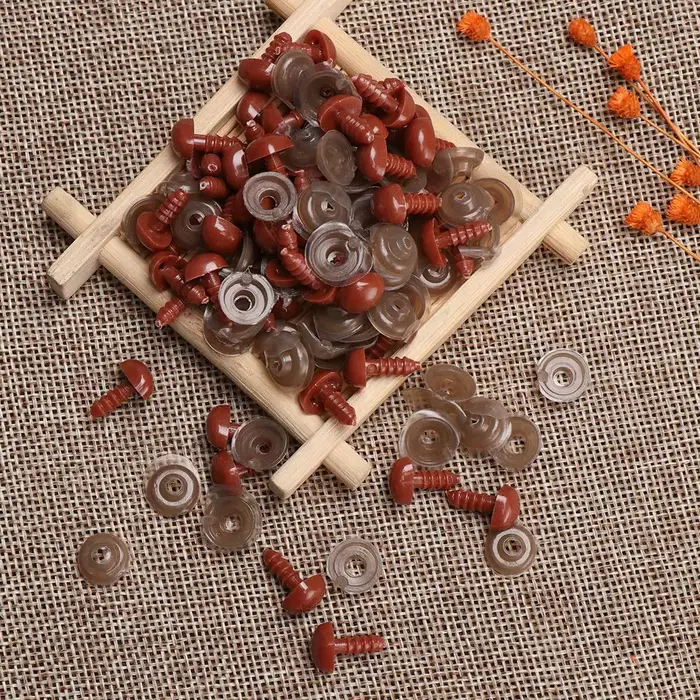Nez triangulaire en plastique pour poupées, 100 pièces, artisanat exécutif, jouets, boutons d'ours, 