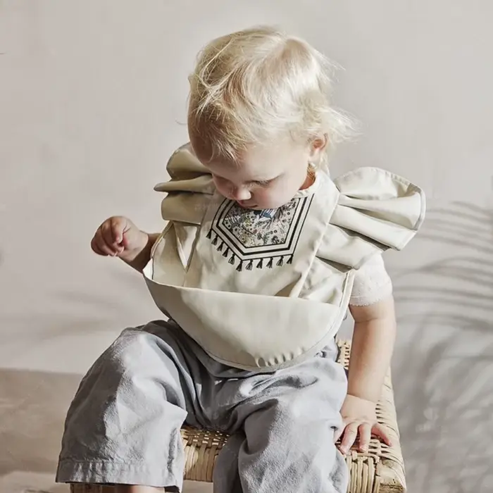 Nordique bavoirs bébé imperméable à manches courtes avec poche alimentation bavoir