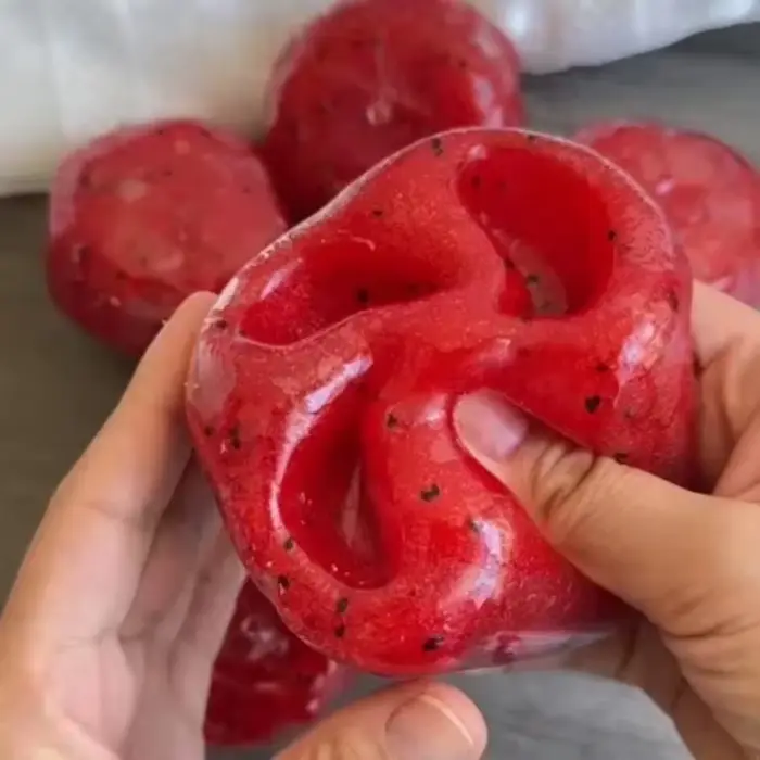 Jouet anti-stress souple et réaliste en forme de pastèque, à rebond lent, pour soulager le stress et l'ADHD, modèle de fruit réaliste, cadeau pour adulte