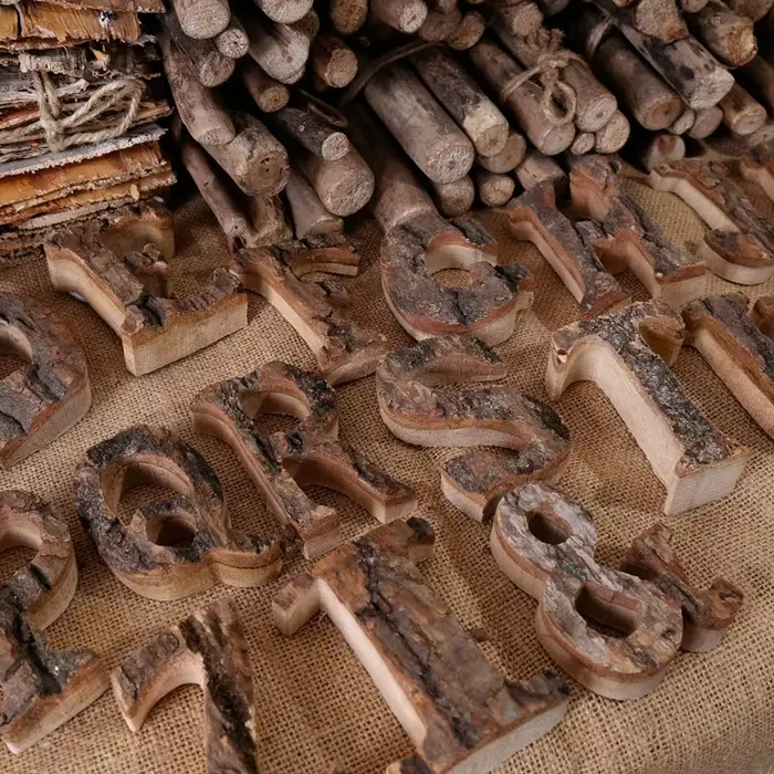 Lettres et chiffres en bois vintage pour décoration intérieure maison bar restaurant occasions spéciales