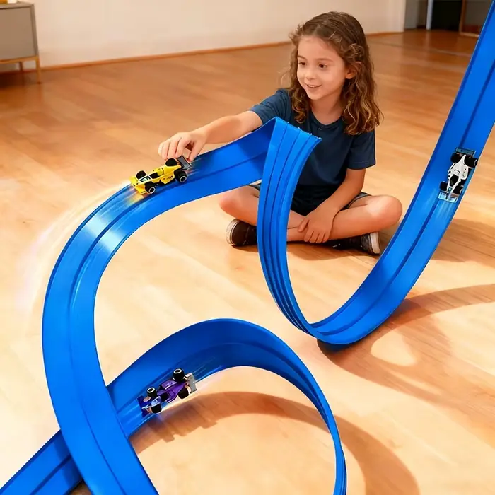 Ensemble de jouets de piste de course flexible |   4 voitures de dessin animé, 360 °   Piste flexibl