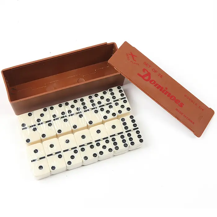 Dominos en boîte, divertissement créatif, loisirs et jouet éducatif, jeu de dominos classique, jeu d
