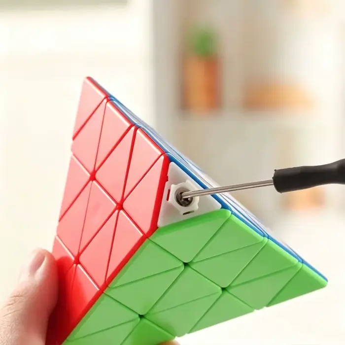 Pyramide de cubes de vitesse 4x4x4