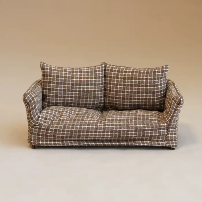 Canapé double miniature réaliste 1:12 en bois et tissu, idéal pour la décoration de meubles de maiso