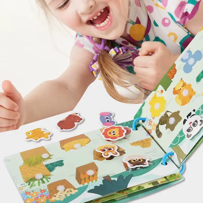 Livre Montessori pour bébé