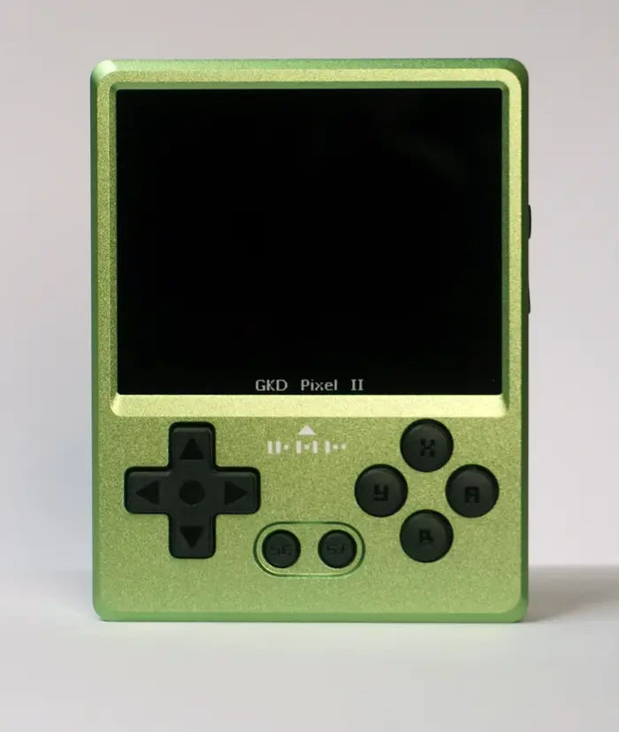 Console de jeu Gkd Pixel 2 en alliage d'aluminium, écran IPS de 2,4 pouces, console de jeu Kiddy Pixel RK3326S disponible en version console de jeu CNC, cadeau