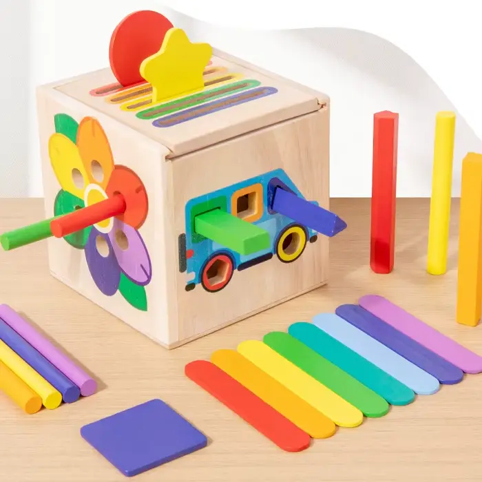 Jeu éducatif Montessori en bois pour la maternelle : Formes géométriques 3D