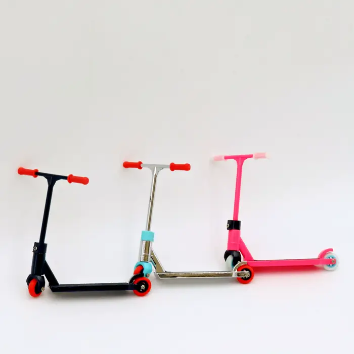 Mini Scooter à doigts en alliage 100%, Collection de Simulation méta, cadeaux pour enfants, jouets p